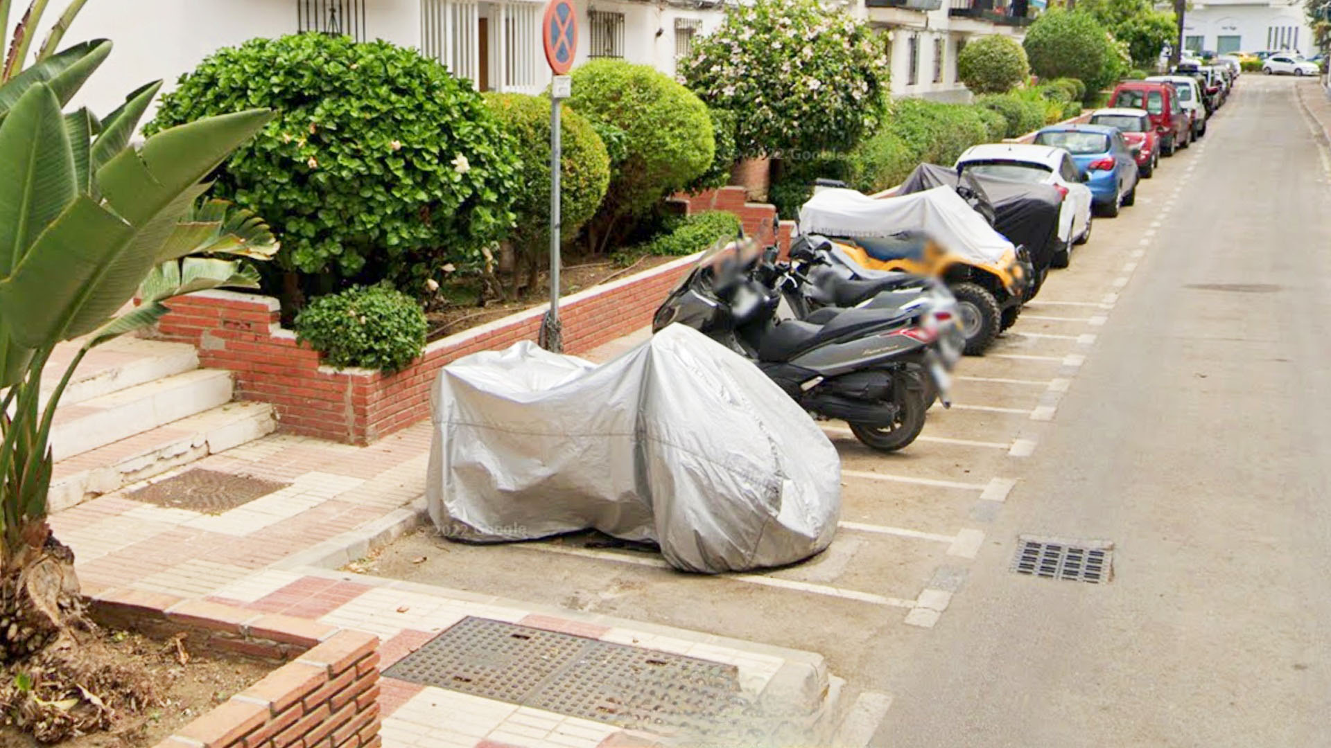 El Ayuntamiento habilita varios aparcamientos para motocicletas en Nueva Andalucía