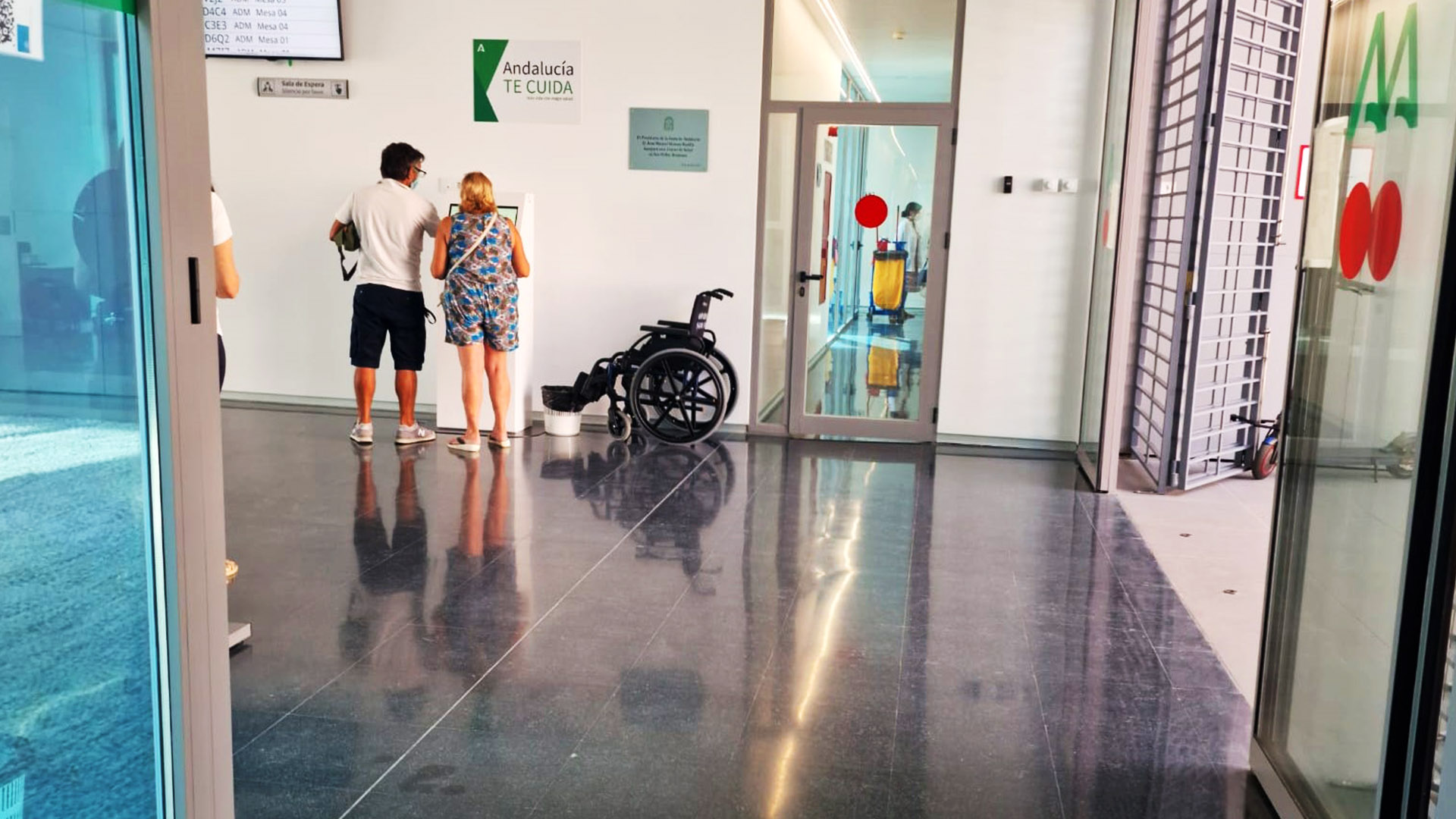 Unidas Podemos denuncia el “caos” existente en el nuevo Centro de Salud de San Pedro Alcántara