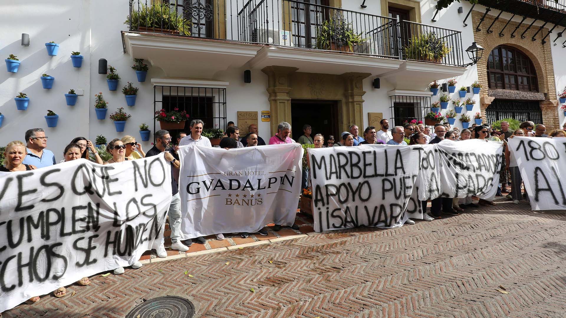 El Ayuntamiento dice apoyar a los trabajadores del hotel Guadalpín Banús